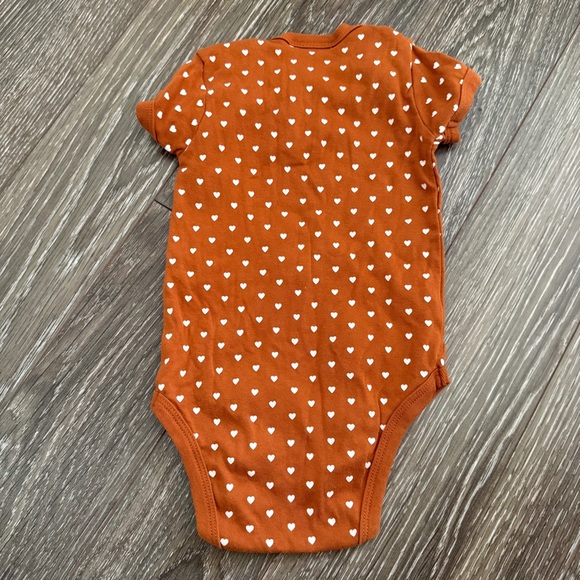 Texas Longhorns Orange Heart Patterned Kids One Piece Size 12 months - Picture 2 of 4